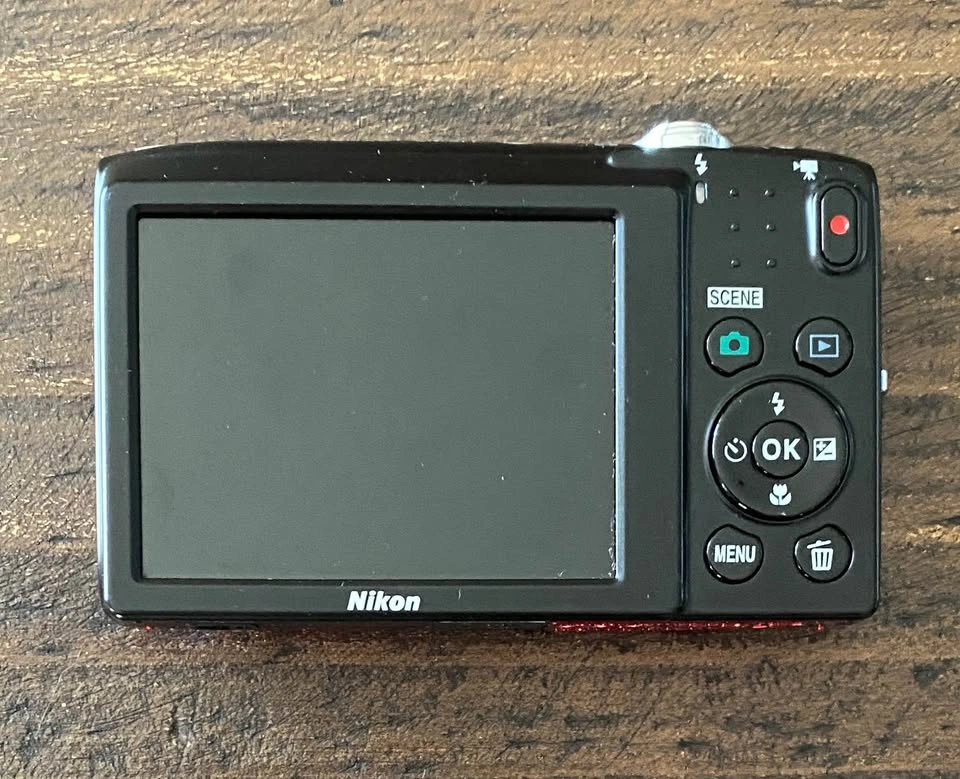 Nikon Coolpix S2800 Digital Camera - photo 2