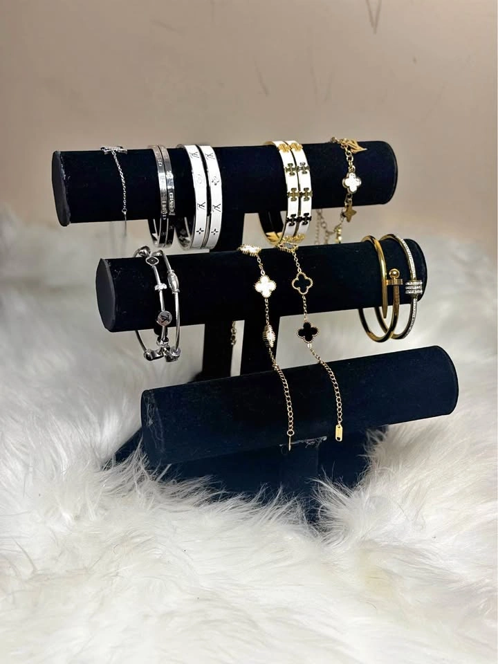 In stock fashion jewelry