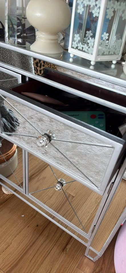 Mirror Nightstand - photo 3