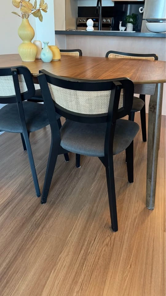 Mid-Century Dining Table and 4 Marume Dining Chairs Set - photo 4