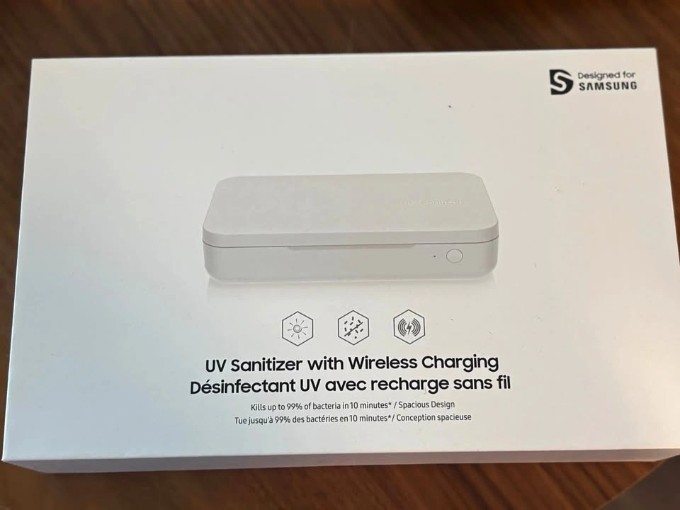 UV Sanitizer with Wireless Charging