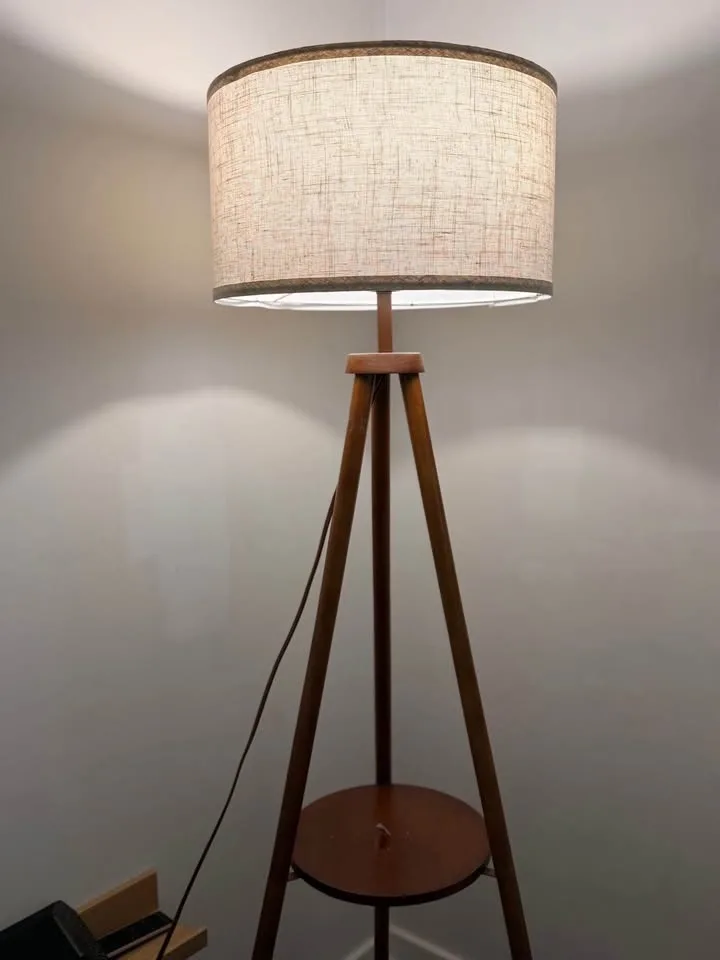 Outon Tripod floor lamp with Shelf - photo 3