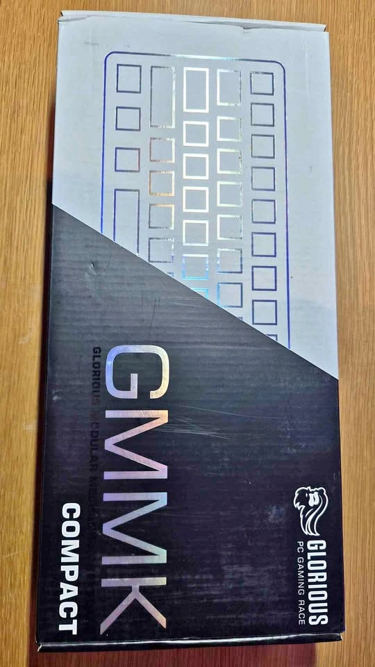 NEW UNOPENED Glorious GMMK COMPACT BLACK GATERON BROWN
