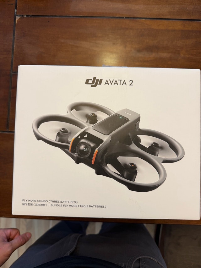 DJI Avata 2 Fly More Combo — 3 Batteries — Used Twice - photo 2