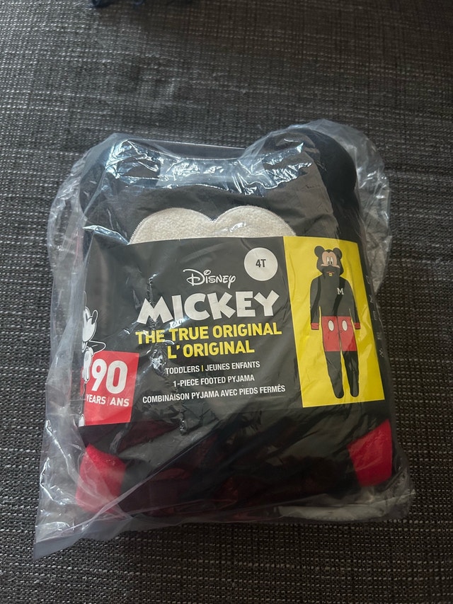 Brand New Disney Mickey Mouse 1-Piece Footed Onesie Pyjamas - photo 5