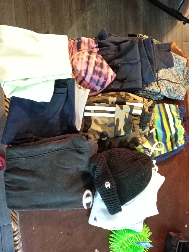 Champion Women's Small Clothing Bundle