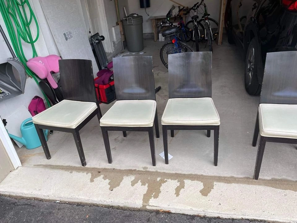 Dining chairs good condition great price - photo 2