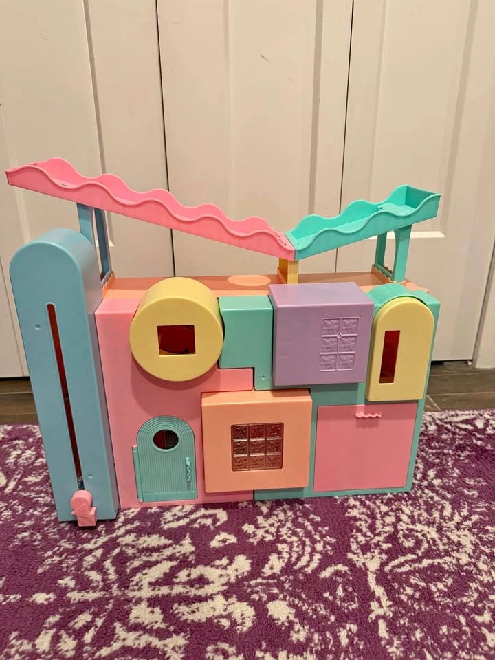 LOL Doll House with furniture (6)