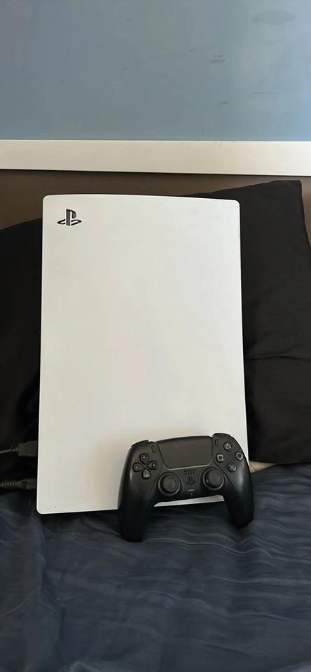 Ps5 with controller - photo 2