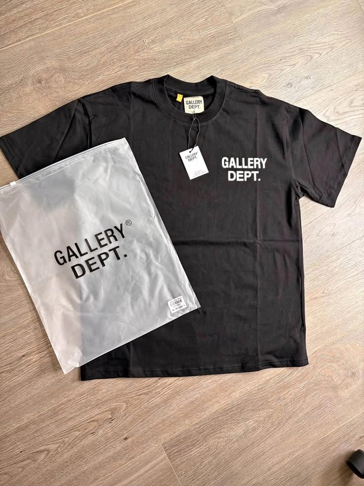 Gallery dept t shirt