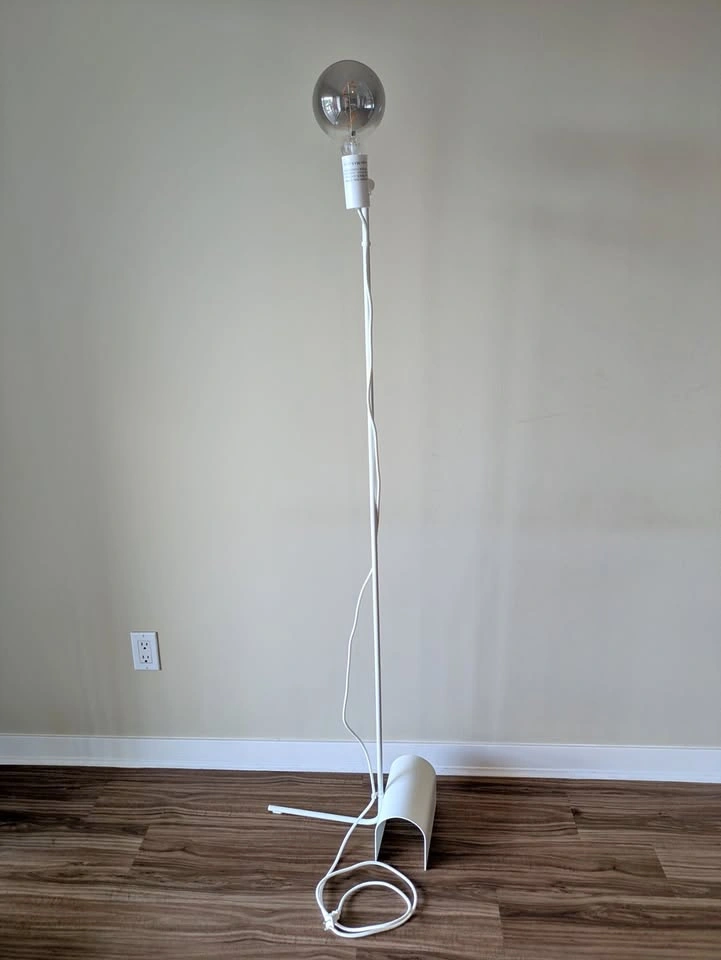 HÅRSLINGA Floor Lamp & MOLNART LED Bulb
