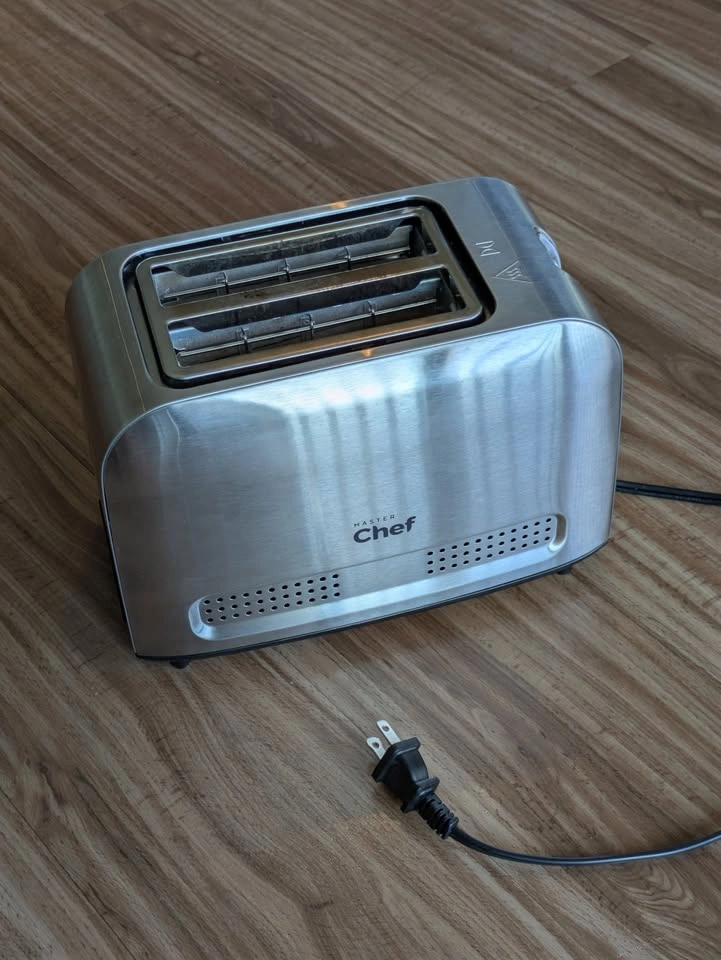 MASTERChef 2-Slice Stainless Steel Toaster - Excellent Conditio - photo 3