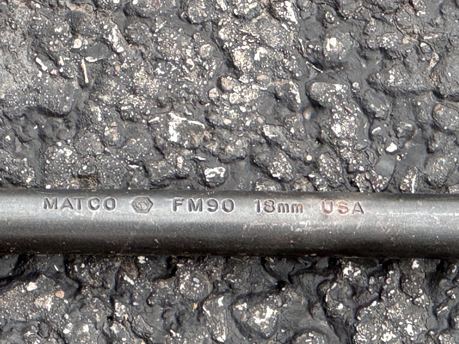 Matco 18MM 90 degree angle Wrench - photo 2