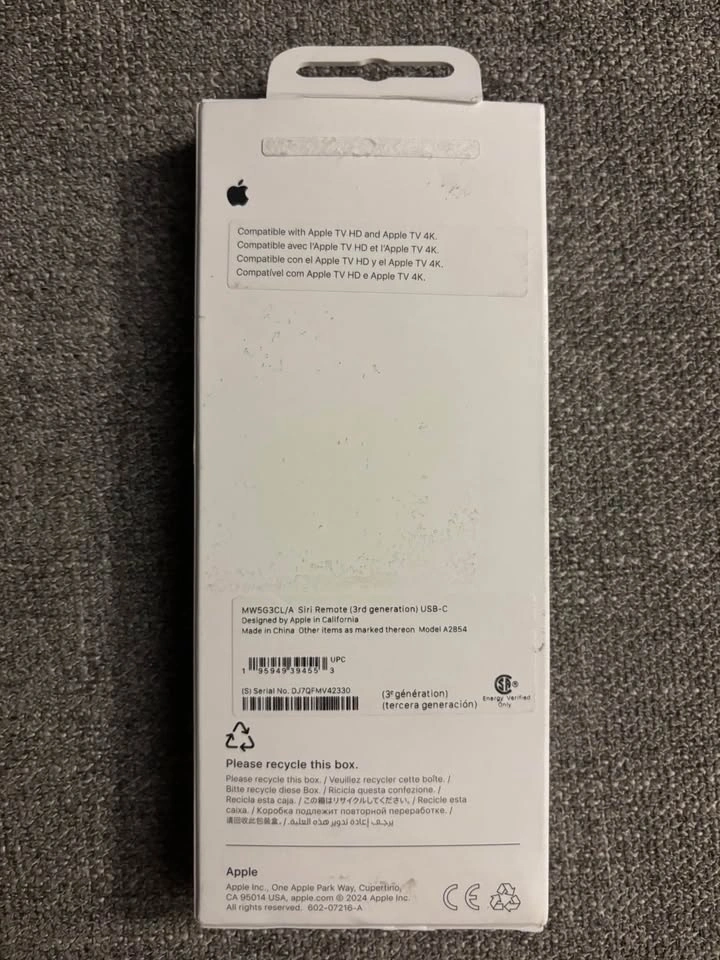 Authentic Apple Siri Remote - photo 2