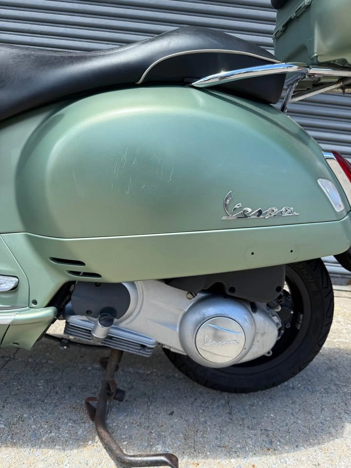 2019 Vespa GTV - photo 3