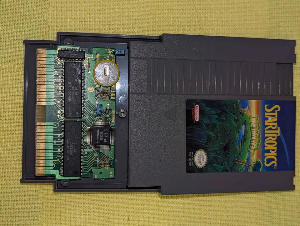 Nintendo NES StarTropics Game Cartridge - photo 4