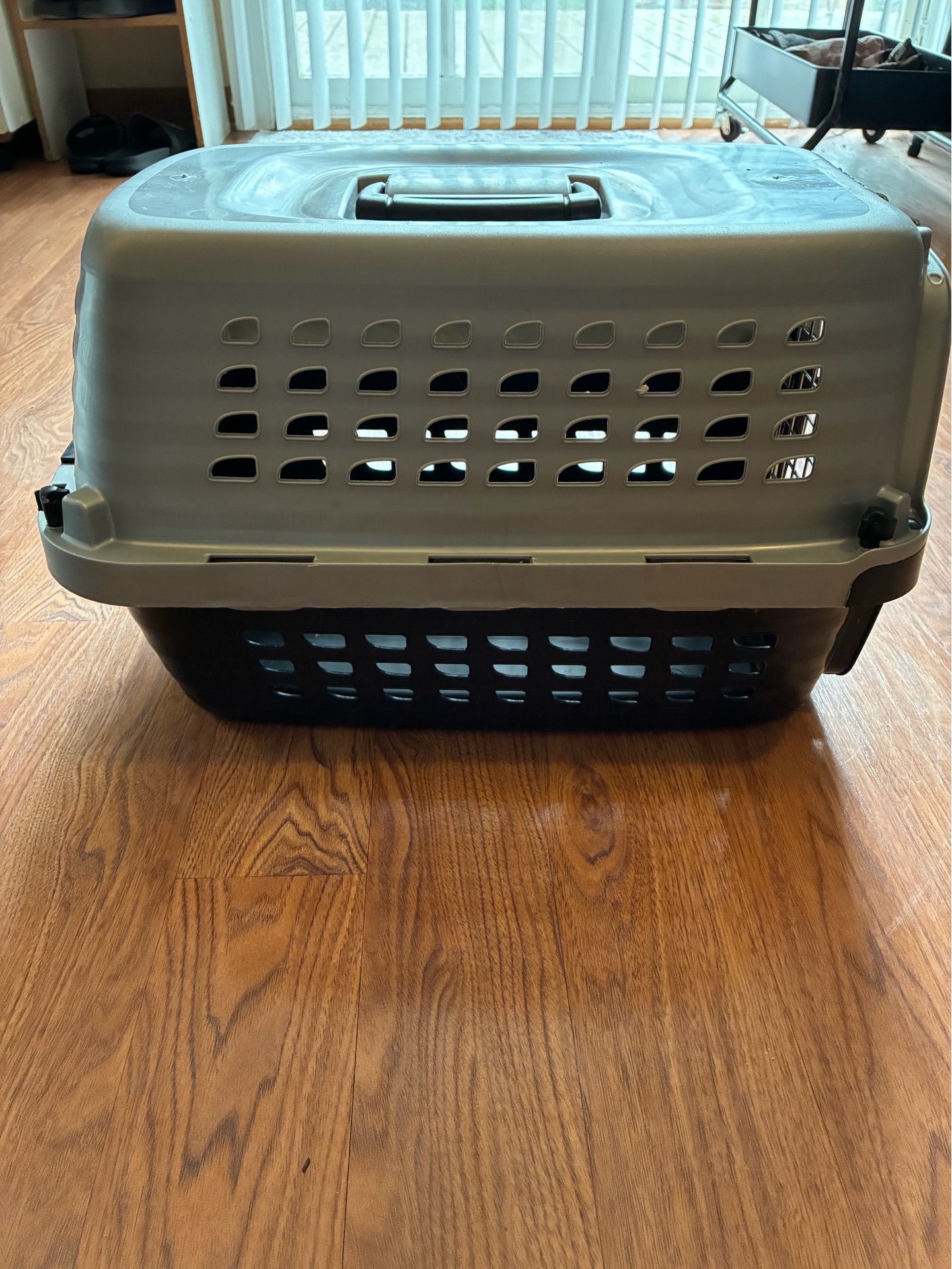 Durable Small Petmate Pet Carrier - photo 2