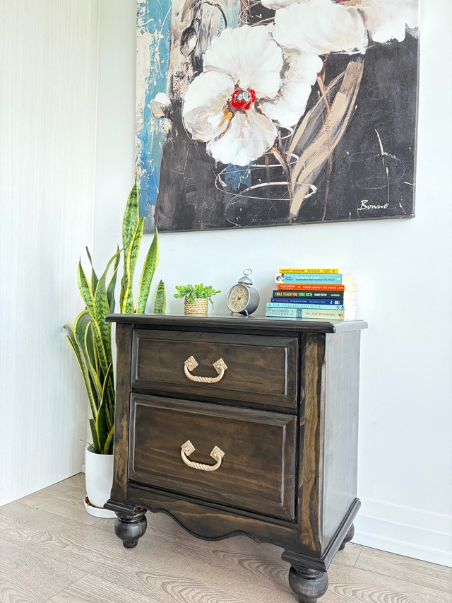 Vintage Modern Hand-Restored Solid Pine Nightstand - photo 4
