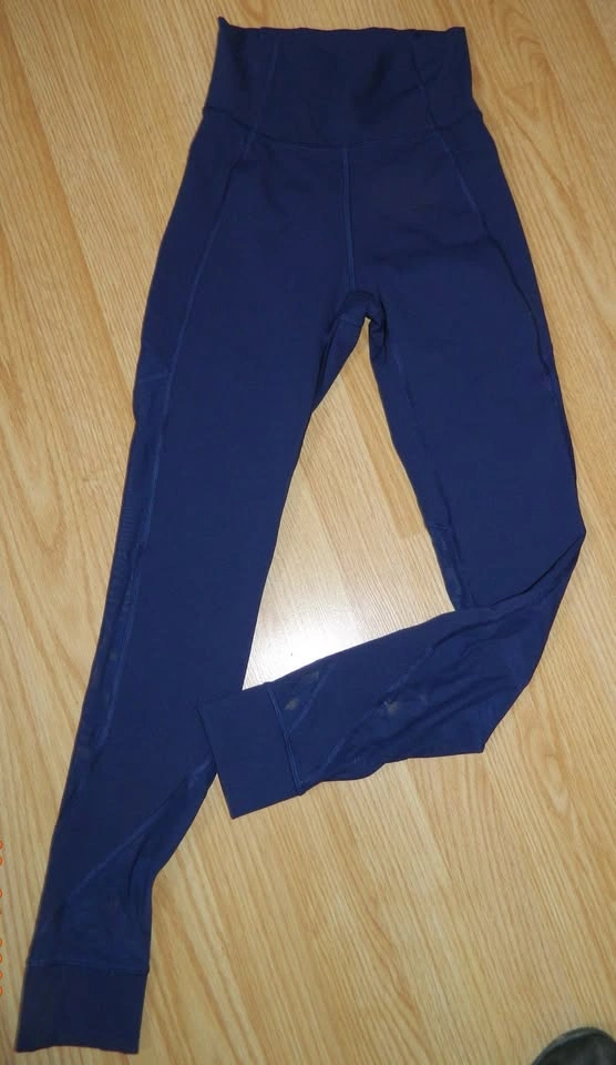 LULULEMON HIT IT TIGHT 25"..size 4