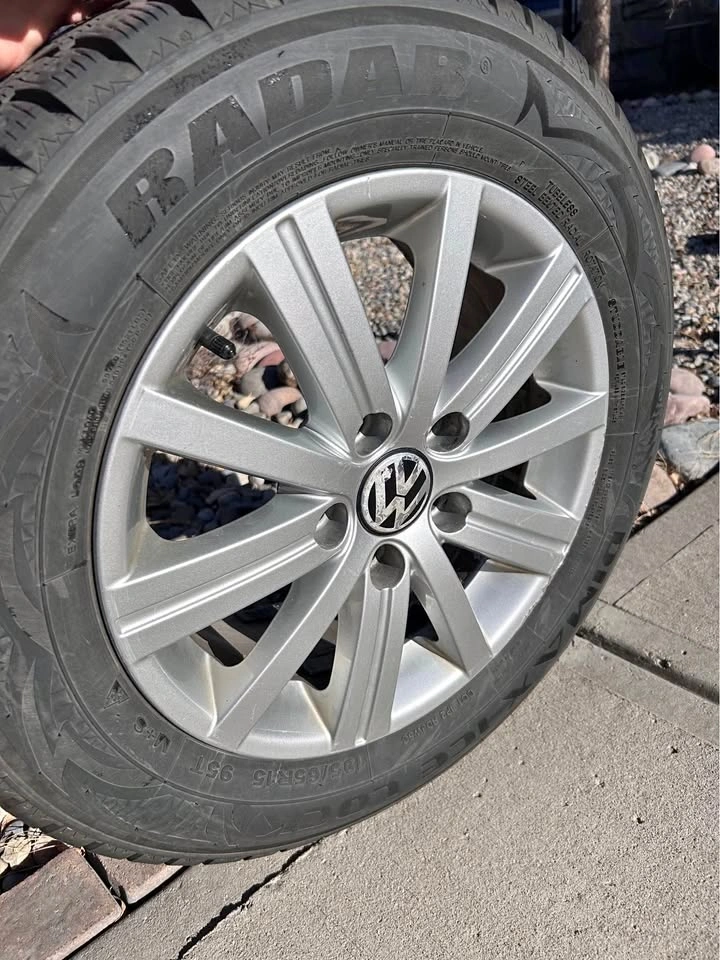 Winter studable tires on Rims 195/65R15