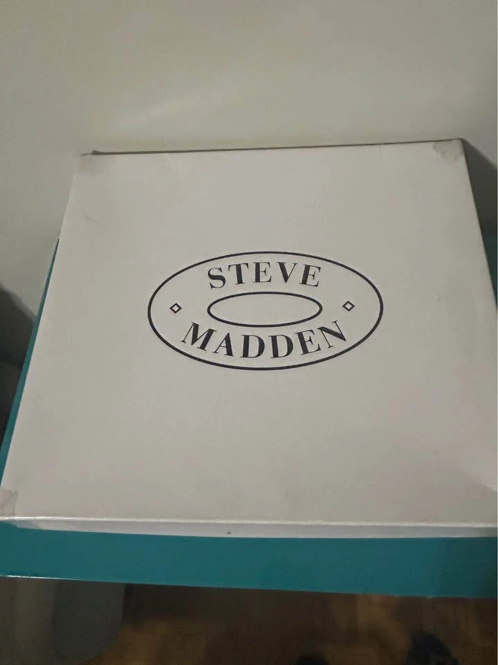 Steve Madden Gold Strappy Stiletto Heels - photo 5