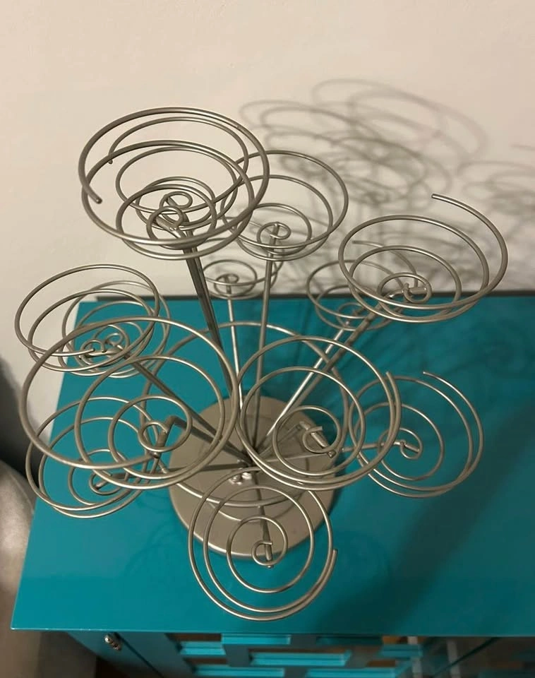 Silver Wire Rotating Cupcake Stand - photo 2