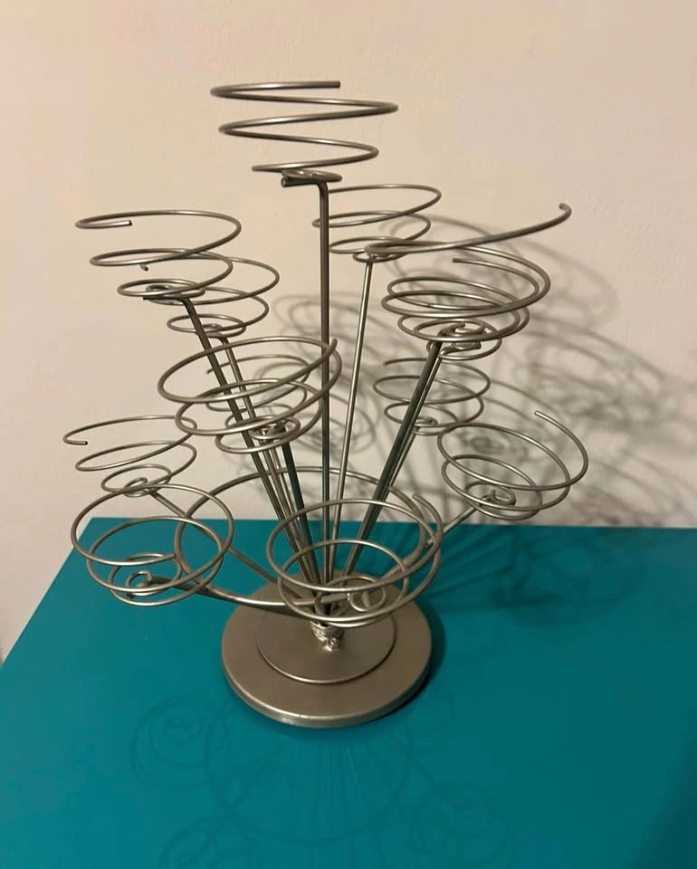 Silver Wire Rotating Cupcake Stand - photo 5