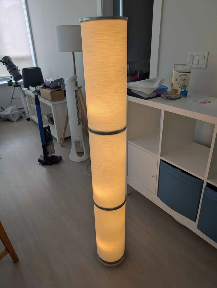 White floor lamp - photo 4