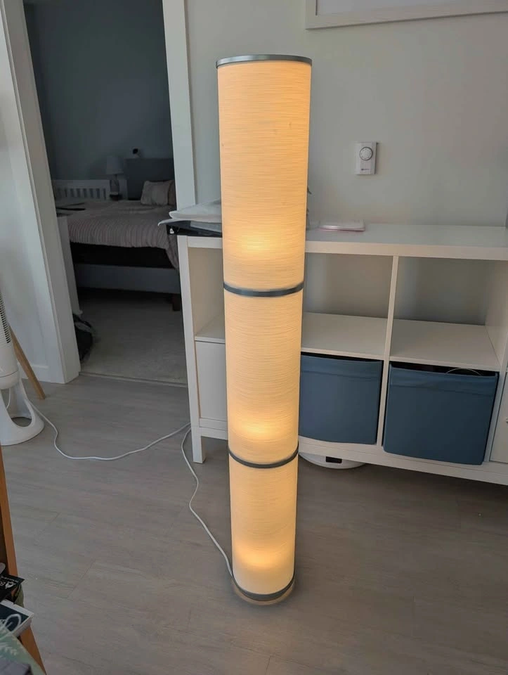 White floor lamp - photo 5
