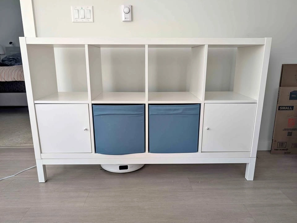 White Kallax Bookshelf / Shelving Unit