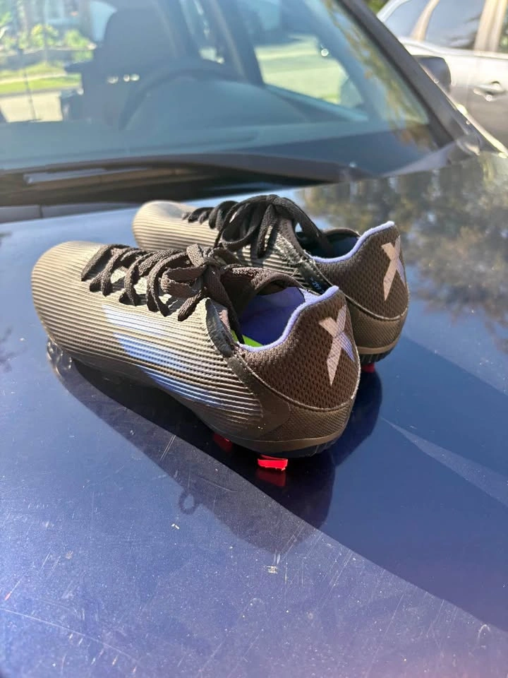 Soccer cleats