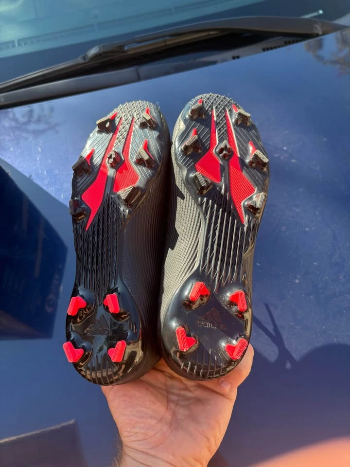 Soccer cleats - photo 3