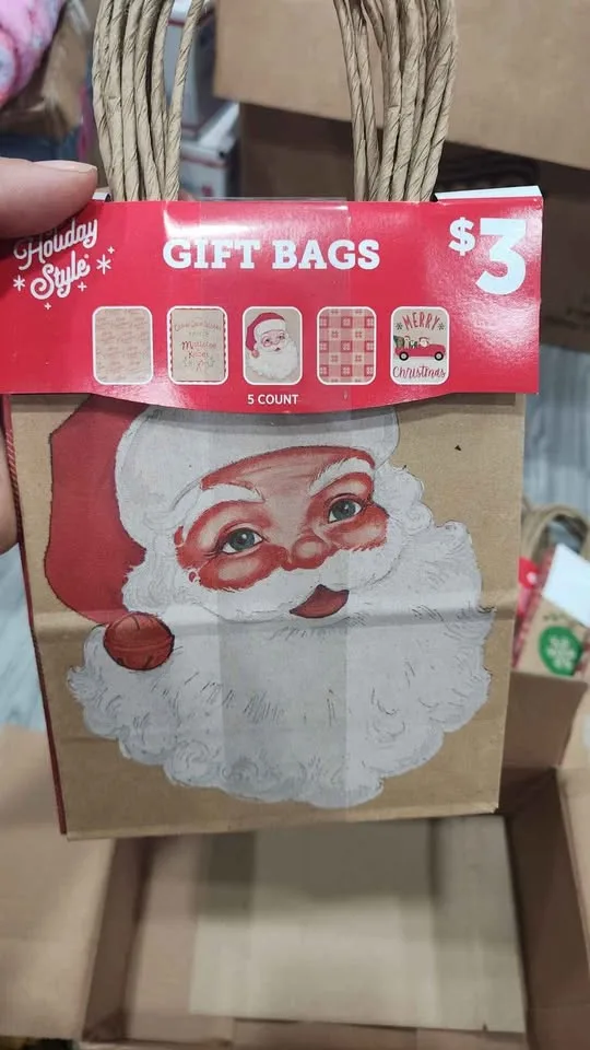 12 Pack HOLIDAY STYLE GIFT BAGS 5CT EACH image indicator(2)