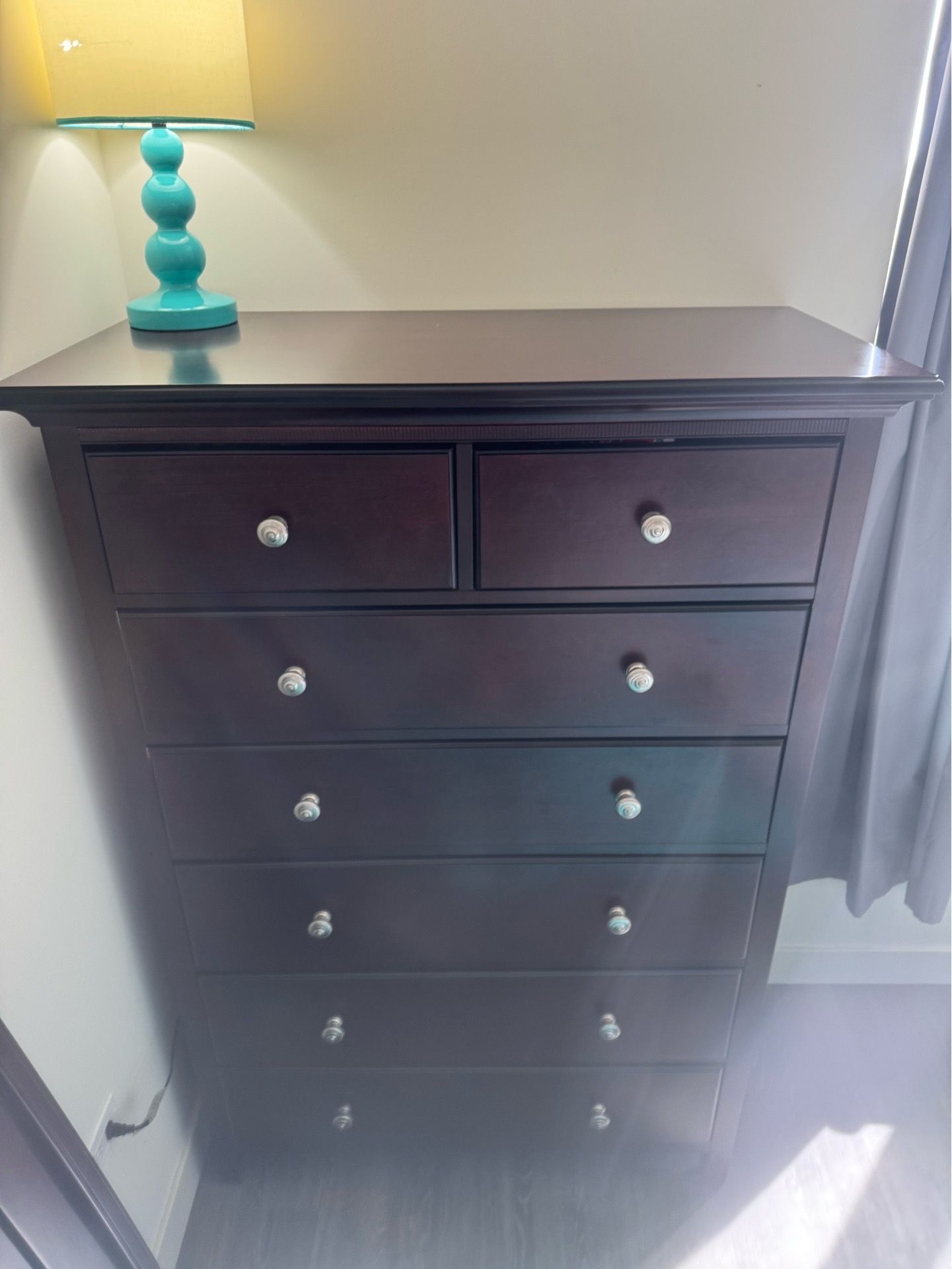 Murray Hill solid wood dresser/chest (dark brown)