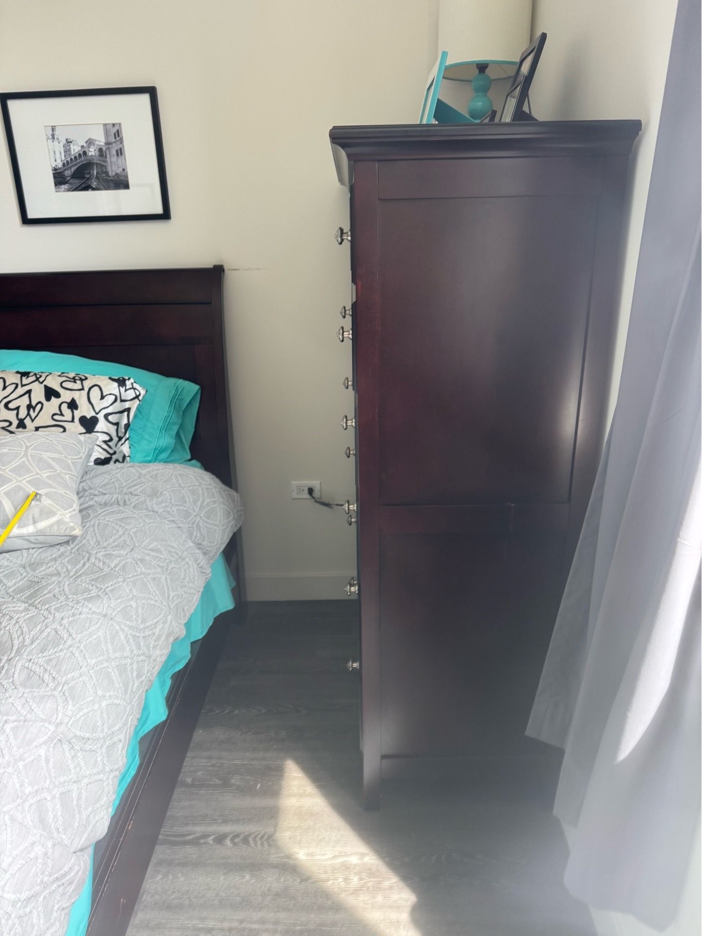 Murray Hill solid wood dresser/chest (dark brown) - photo 4