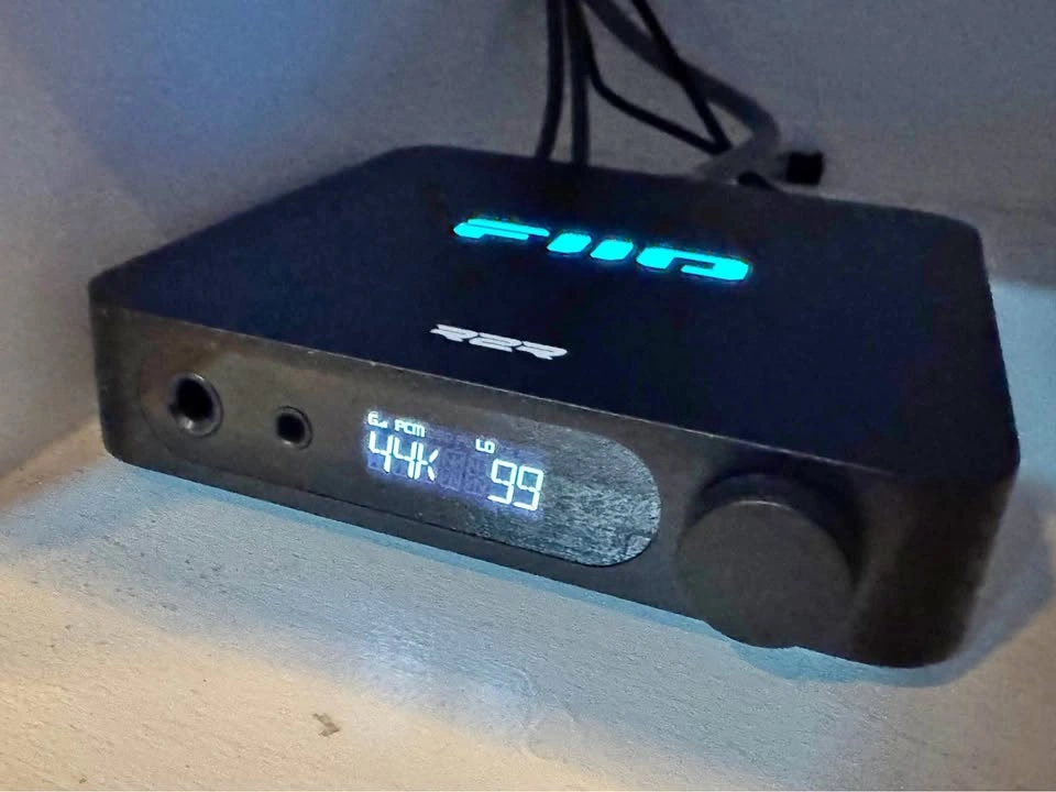 FiiO K11 R2R DAC & Headphone Amplifier – Like New