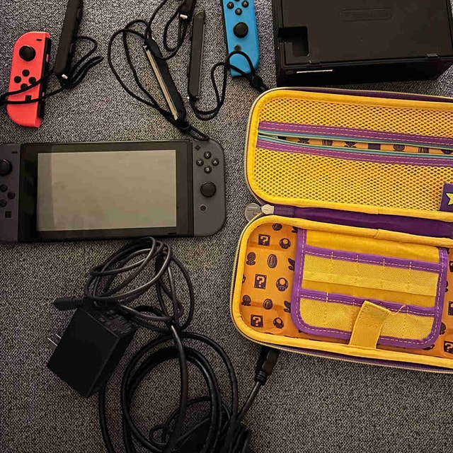 Nintendo Switch 1 (2019 version)