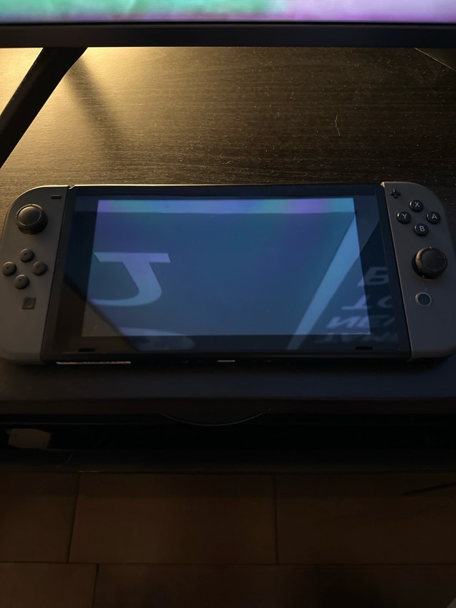 Nintendo Switch 1 (2019 version) - photo 2