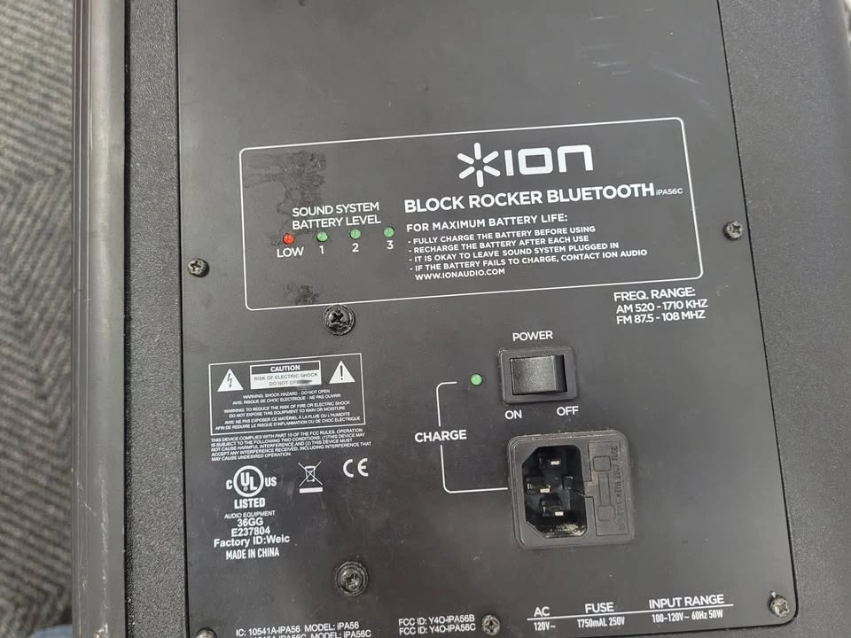 ION Block Rocker IPA56C Speaker AM FM Radio AUX - photo 2