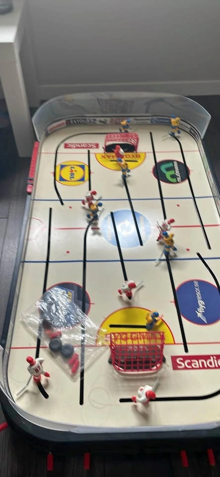 Hockey table