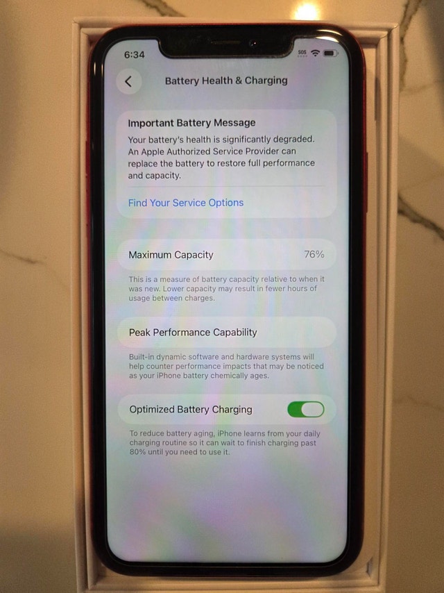 Red iPhone 11 64GB mint condition - photo 3