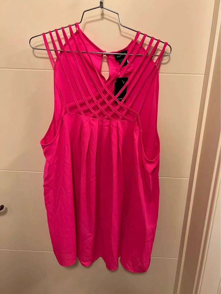 Torrid bright pink sleeveless georgette top size 2 18-20 - photo 4