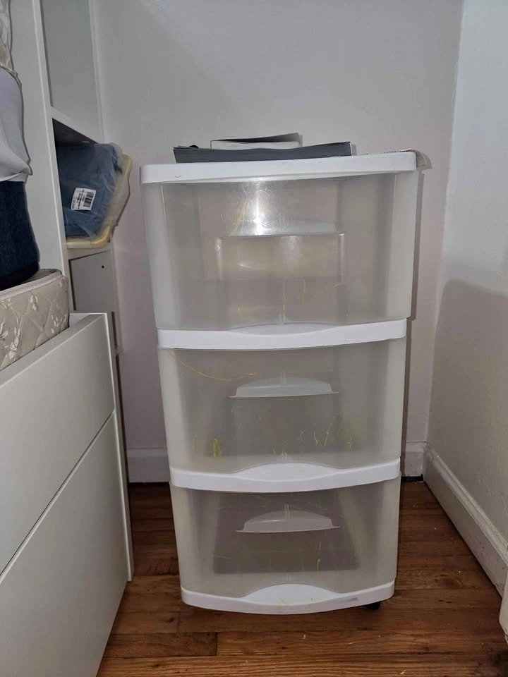 3 drawer with wheels