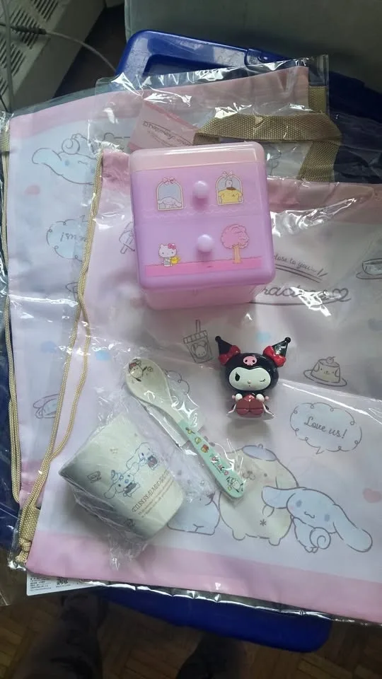 Sanrio lot, hello kitty, cinnamoroll, pompompurin - photo 2