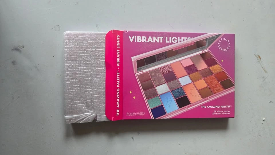 sephora vibrant lights eyeshadow palette never used - photo 3