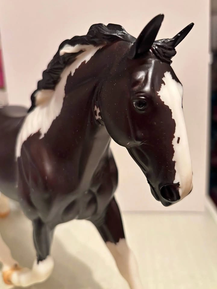 Breyer 2019 30th Anniversary Horse