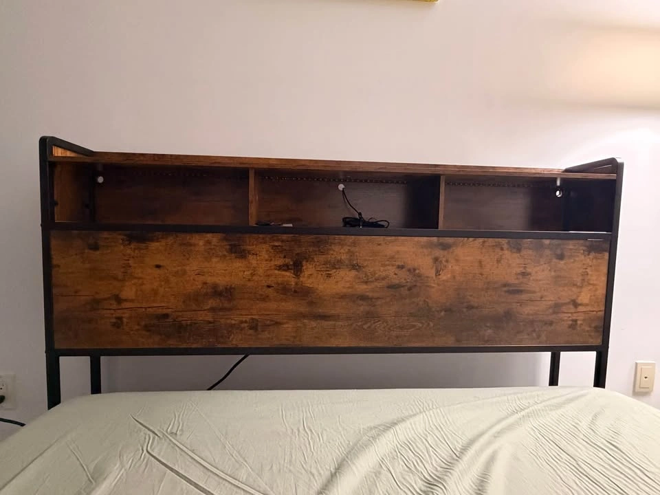 Bedframe and memory foam mattress - photo 2