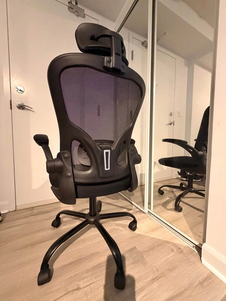 Ergonomic Office Chair with adjustable headrest and lumbar suppo - photo 3