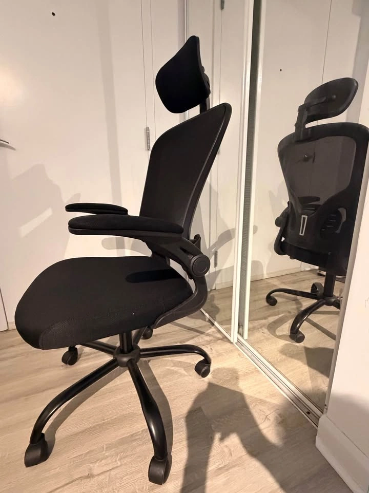 Ergonomic Office Chair with adjustable headrest and lumbar suppo - photo 4