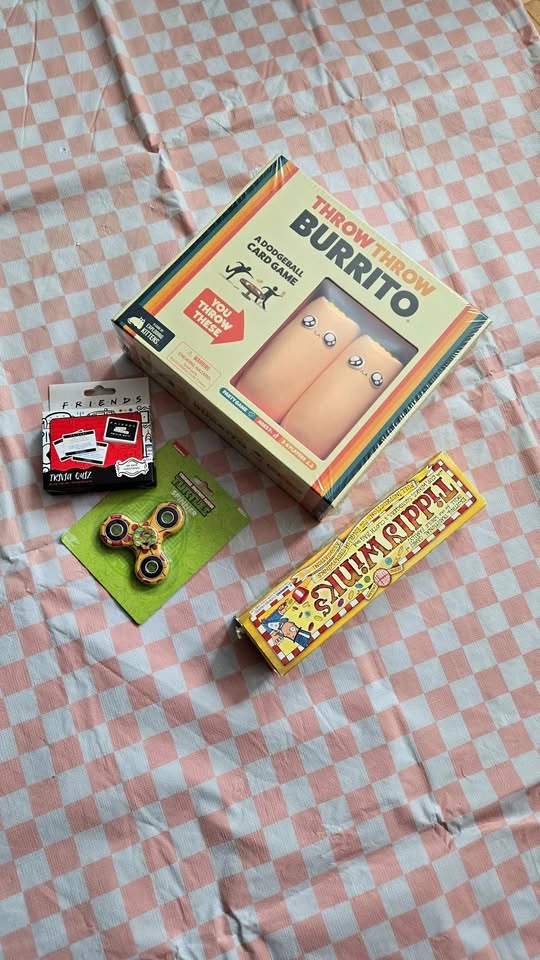 Games bundle: Tiddlywinks, Friends trivia, TMNT spinner, Burrito